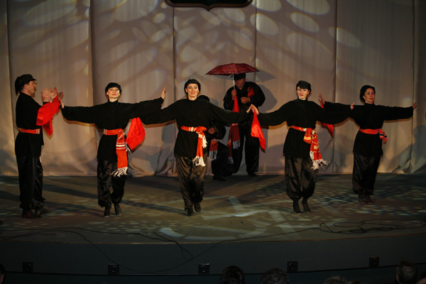 Ансамбль национального танца "Аланы", Северо-Осетинская таможня. Шуточный танец "Кинтаури" 