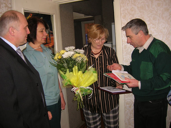 Спустя неделю таможенники поздравляли еще одного юбиляра – Ирину Семеновну Перелыгину 
